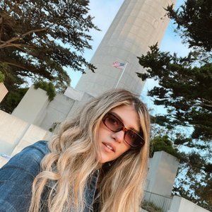 Meet your Posher, Isabella